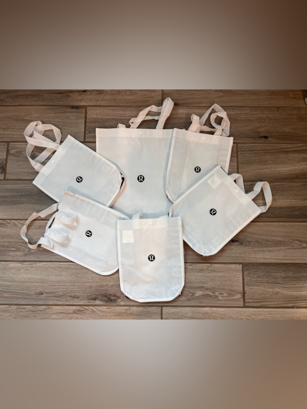 Lululemon Reusable  Bags Bundle White 5 Small 1 Large Tote Lot of 6 never used